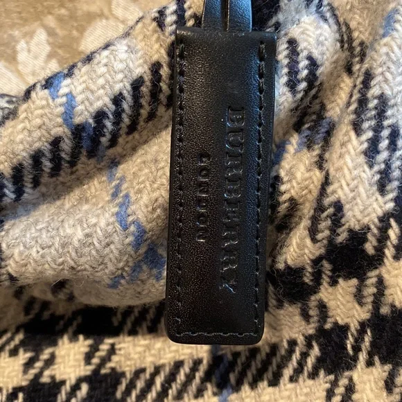 Rare Burberry Tote/Sholder Bag - Picture 3 of 10